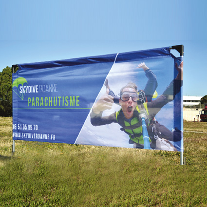 Barrières publicitaires sur cadre Outdoor Display