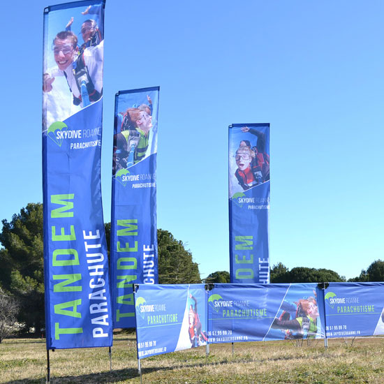 Drapeau publicitaire modèle hit Outdoor Display